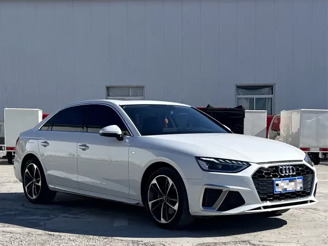 Audi A4L — Фото автомобиля 3