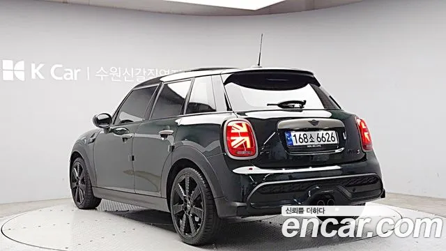 MINI Cooper — Фото автомобиля 4