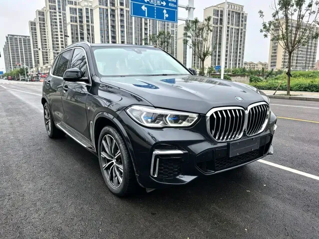 BMW X5 — Фото автомобиля 3