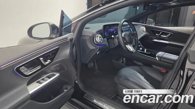 Mercedes-Benz EQE V295 — Фото автомобиля 10