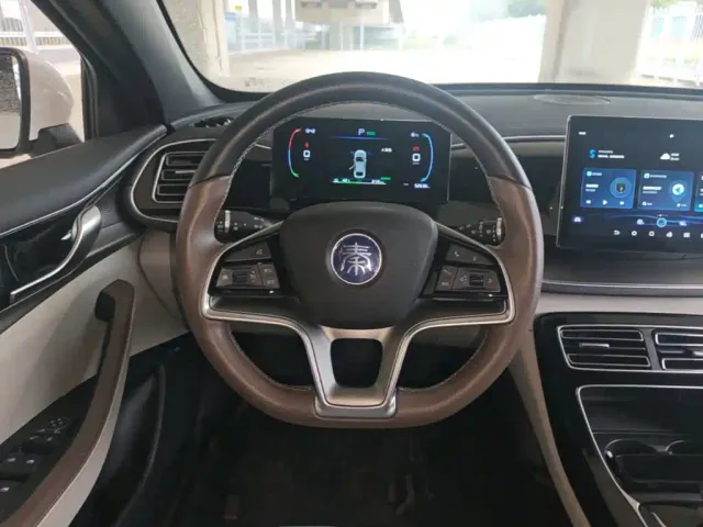 BYD Qin PLUS — Фото автомобиля 10