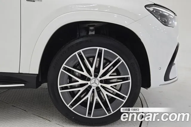 Mercedes-Benz GLE-Class — Фото автомобиля 5