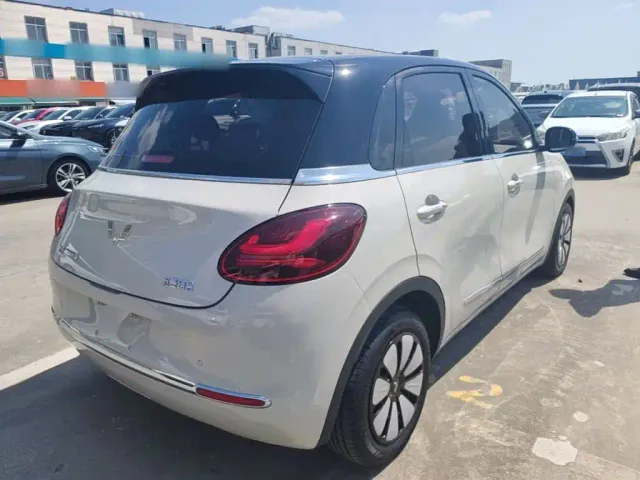 Wuling Bingo — Фото автомобиля 6