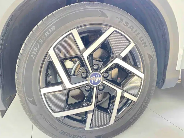 BYD Yuan PLUS — Фото автомобиля 10