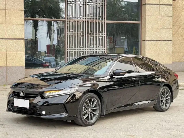Фотография автомобиля — Honda Inspire