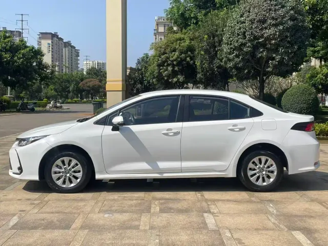 Toyota Corolla — Фото автомобиля 4