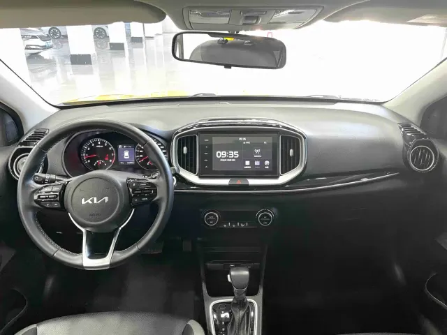 Kia KX1 — Фото автомобиля 6