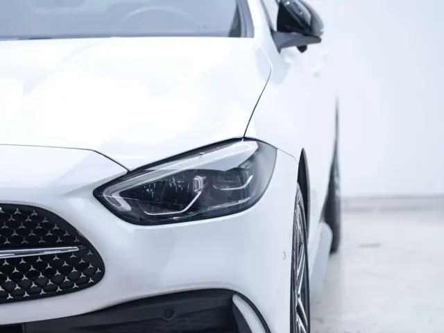 Mercedes-Benz C-Class — Фото автомобиля 7