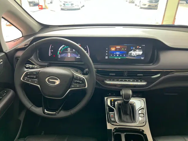 GAC Trumpchi M6 — Фото автомобиля 8