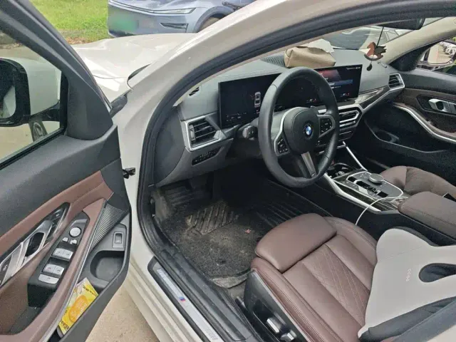 BMW 3 Series — Фото автомобиля 17