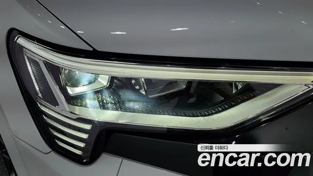 Audi Q8 e-tron GE — Фото автомобиля 22