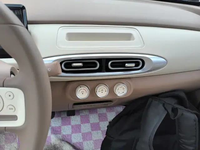 Wuling Hongguang Mini EV — Фото автомобиля 12