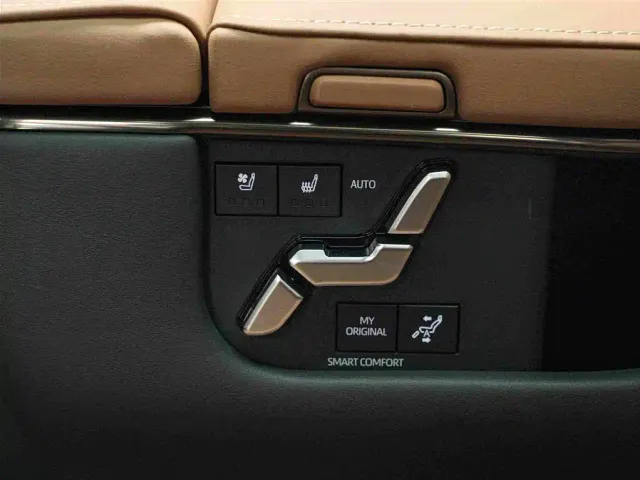 Toyota Alphard — Фото автомобиля 22