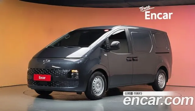 Фотография автомобиля — Hyundai Staria