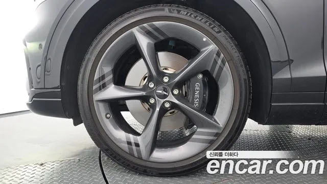 Genesis GV70 — Фото автомобиля 5
