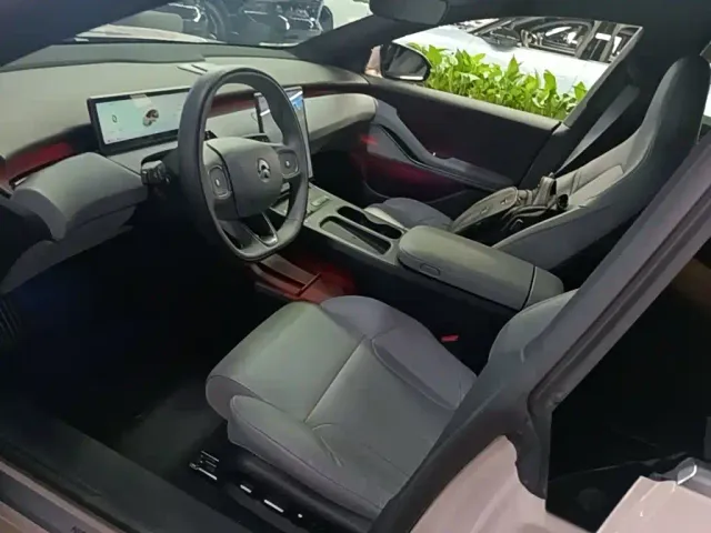 NIO NIO ET5 2022 75kWh — Фото автомобиля 14