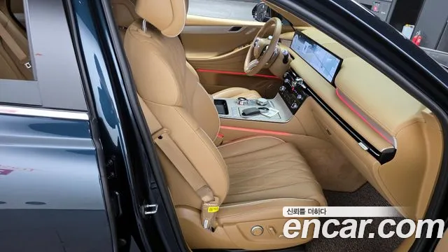 Genesis G80 Бензин 2.5 турбо AWD — Фото автомобиля 12