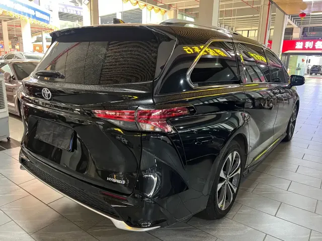 Toyota Granvia — Фото автомобиля 2