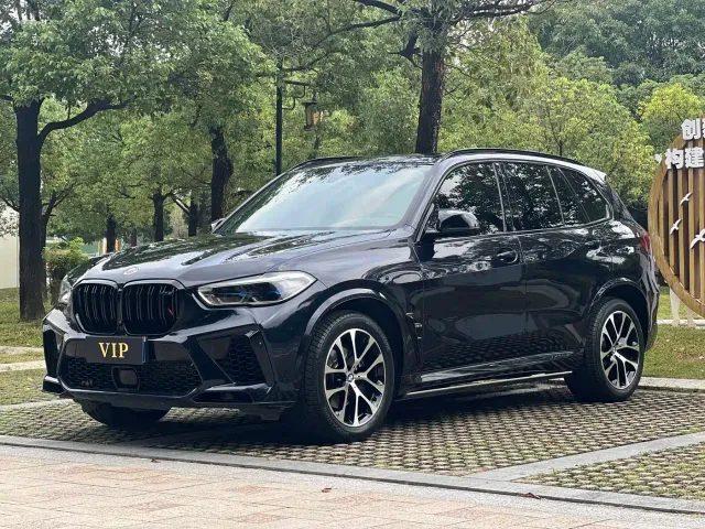 Фотография автомобиля — BMW X5