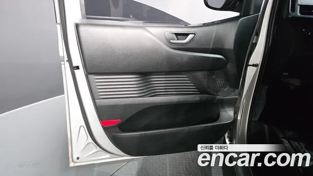Hyundai Staria Staria Карго 3 места — Фото автомобиля 22