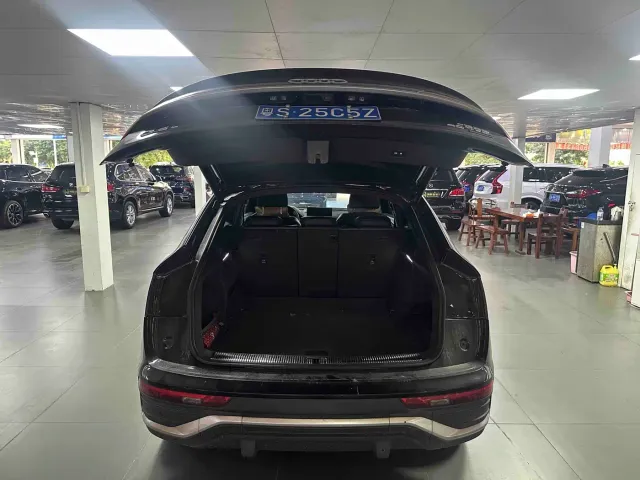 Audi Q5L Sportback — Фото автомобиля 20