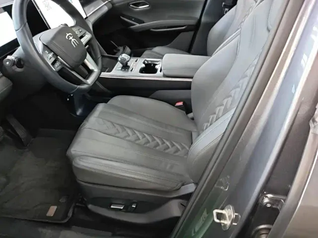 BYD Song L DM-i — Фото автомобиля 14
