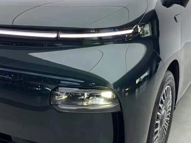 Geely Yizhen L380 — Фото автомобиля 5