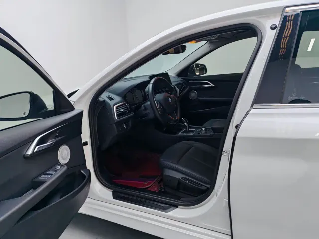 BMW BMW 1 Series 2021 Facelift 120i M Sport — Фото автомобиля 16