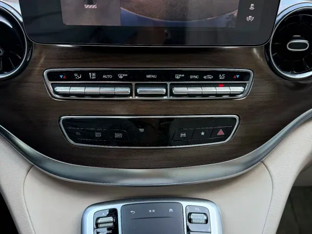Mercedes-Benz V-Class — Фото автомобиля 14
