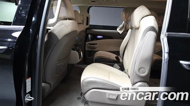Kia Carnival 4th Gen — Фото автомобиля 18
