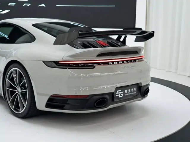 Porsche 911 — Фото автомобиля 14