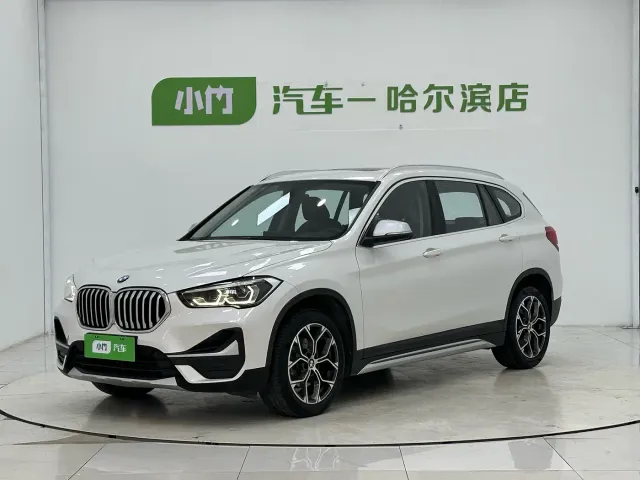 Фотография автомобиля — BMW X1