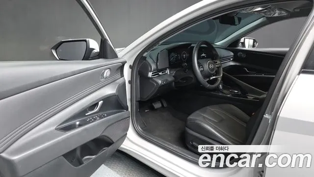 Hyundai Avante — Фото автомобиля 15