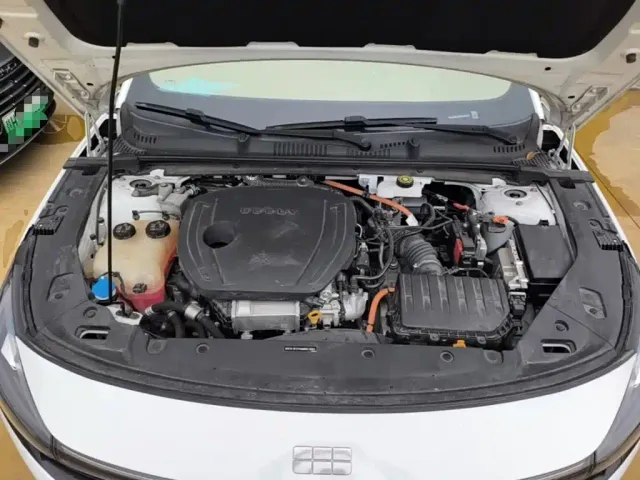 Geely Galaxy L6 — Фото автомобиля 19