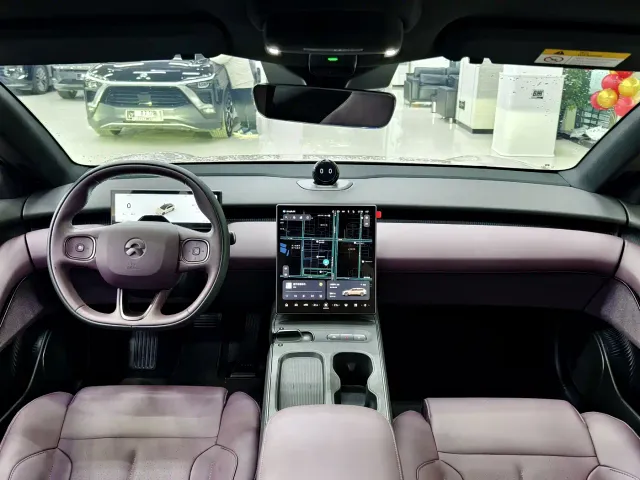 Nio ET5 Touring — Фото автомобиля 10