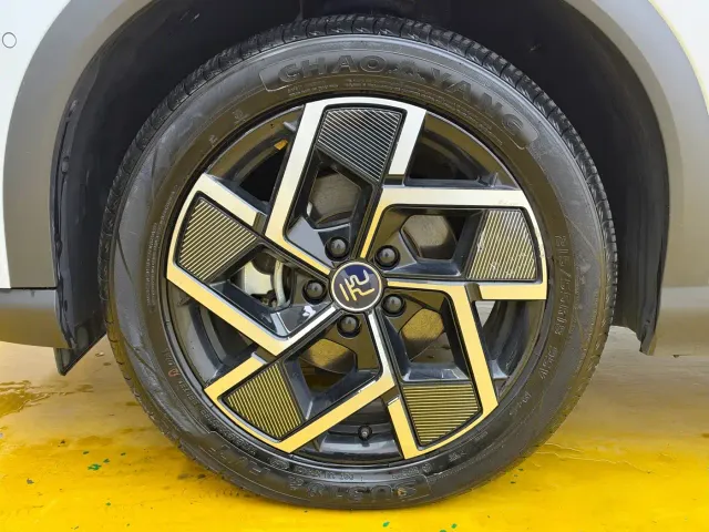 BYD Yuan PLUS — Фото автомобиля 9