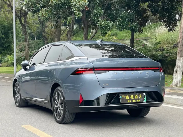 Xpeng P5 — Фото автомобиля 5