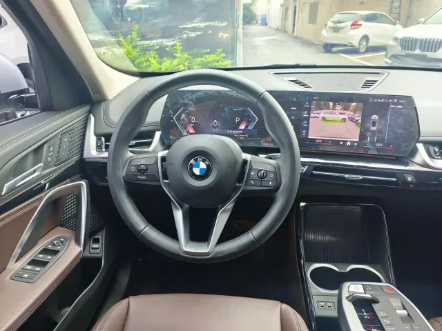 BMW X1 — Фото автомобиля 14