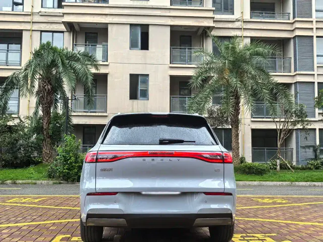 Geely Galaxy E5 — Фото автомобиля 15