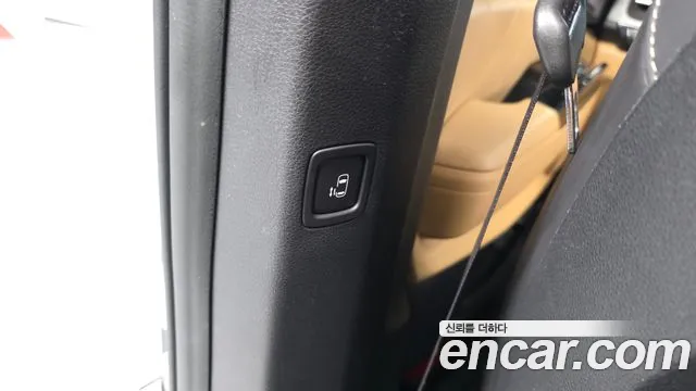 Kia Canival — Фото автомобиля 25