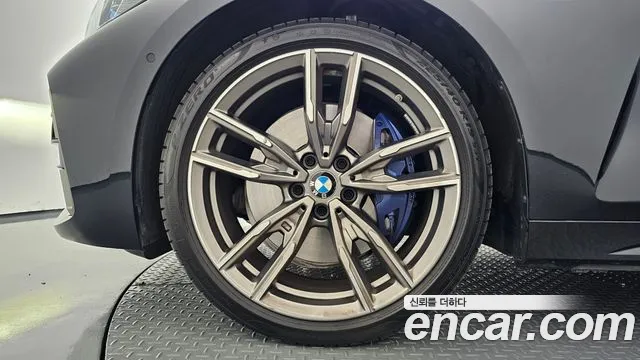 BMW 4 Series G22 — Фото автомобиля 5