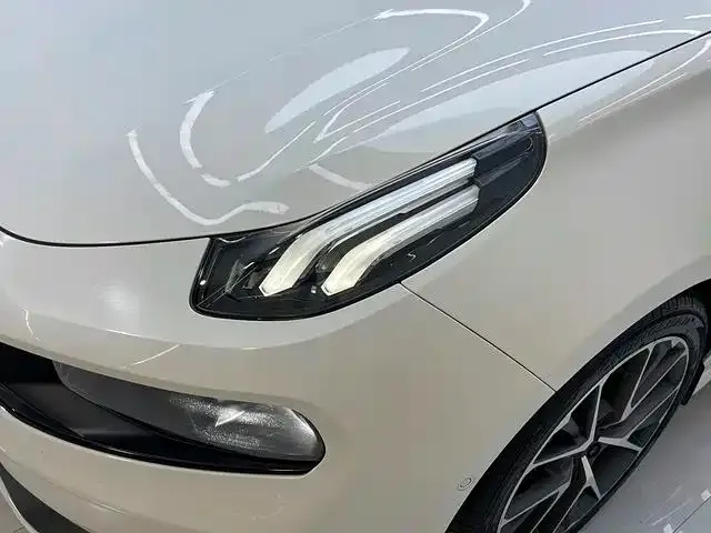 Lynk & Co 03 — Фото автомобиля 17