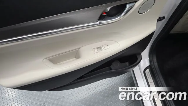 Hyundai Grandeur New — Фото автомобиля 14