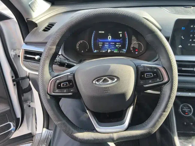 Chery Tiggo 8 — Фото автомобиля 15