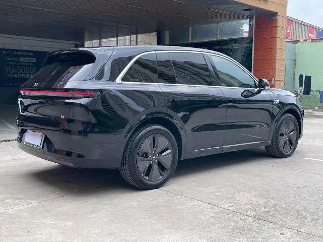 Li Auto L6 — Фото автомобиля 4