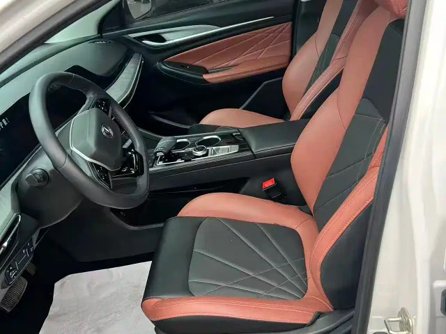 Changan Eado — Фото автомобиля 7
