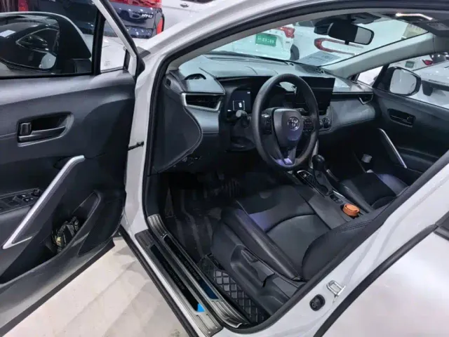 Toyota Corolla Cross — Фото автомобиля 18