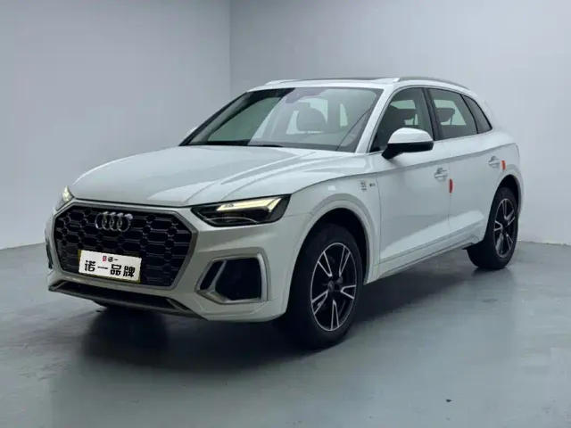 Фотография автомобиля — Audi Q5L