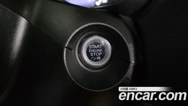 Jeep Renegade — Фото автомобиля 25