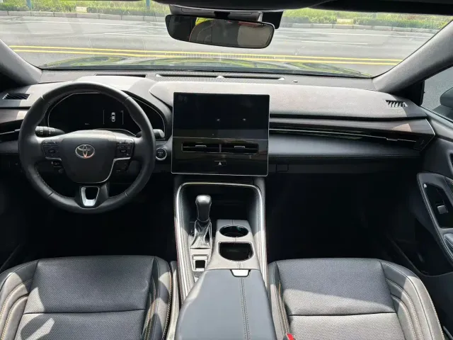 Toyota Avalon — Фото автомобиля 6